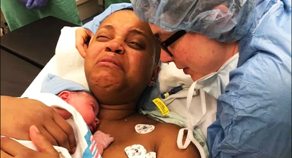 Photos of Partners Meeting Their Baby for The First Time Featured Image